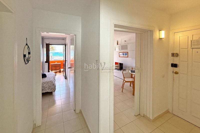Foto cea0c993-793b-4523-b27c-81e4e8524edf. Apartament amb piscina a Los Cristianos Arona