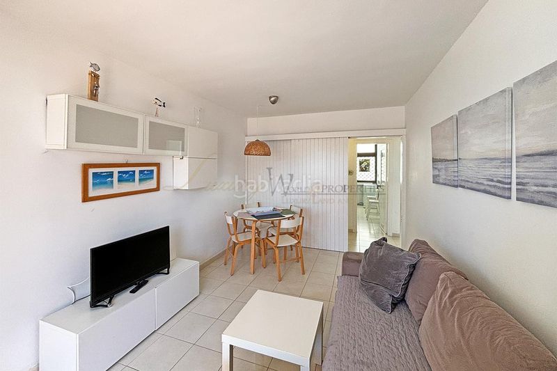 Foto d6a15dcd-d0f7-454d-9315-be19c3a54051. Apartament amb piscina a Los Cristianos Arona