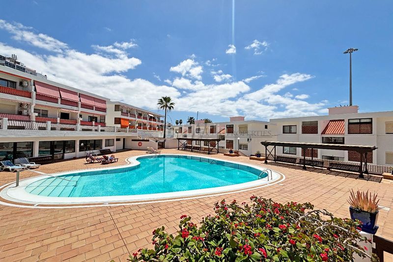 Foto e35eb9b9-9661-45d6-b9b5-34655dc7d961. Apartament amb piscina a Los Cristianos Arona