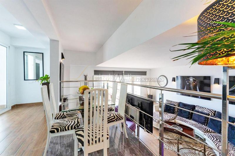 Foto 1394f15d-fb67-43b8-8cd3-67752ca8b768. Casa amb aparcament piscina a San Eugenio Alto Adeje