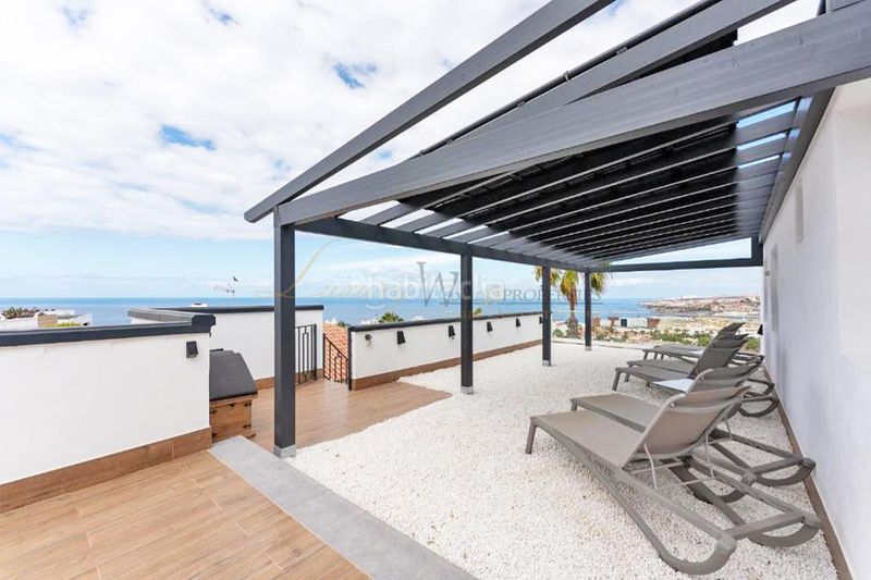 Foto 87069764-2d7b-4e59-b440-ae19d76df15b. Casa amb aparcament piscina a San Eugenio Alto Adeje