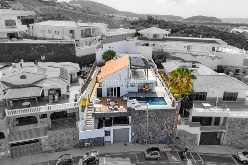 Foto e3e0dbc3-7a26-4a77-97b7-9f270042fdd0. Casa amb aparcament piscina a San Eugenio Alto Adeje