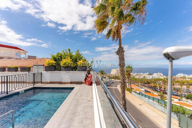 Foto ff43b129-ebba-4db8-9a59-e51a6cfbd4fd. Casa amb aparcament piscina a San Eugenio Alto Adeje