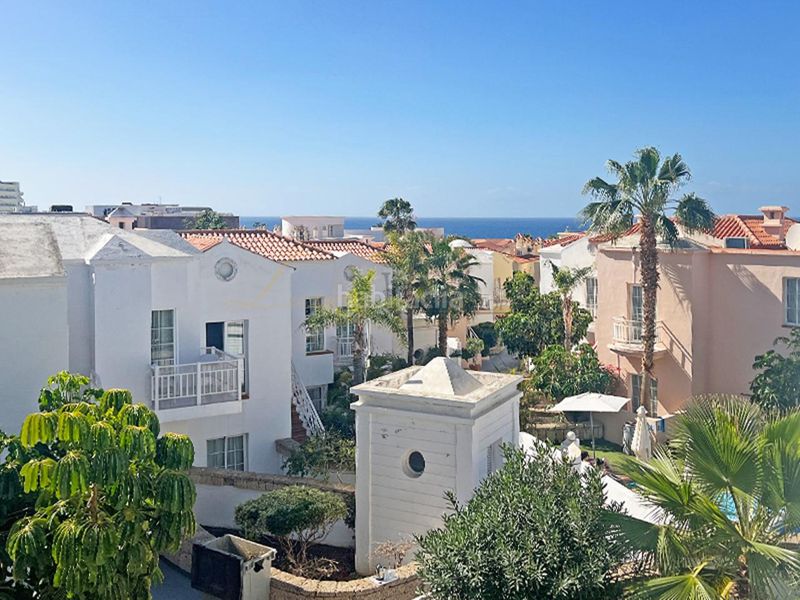 Foto 722b4fa4-535b-46d2-9ed5-73b9aa523470. Apartament amb piscina a Playa de Fañabé Adeje