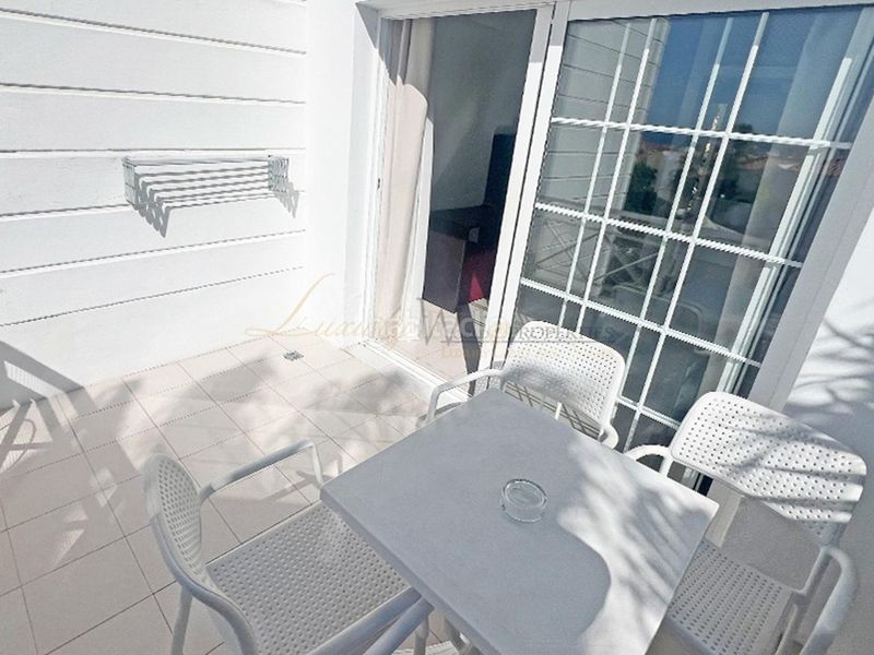 Foto add043a6-74d2-4abd-b92f-36f88dad12d6. Apartament amb piscina a Playa de Fañabé Adeje