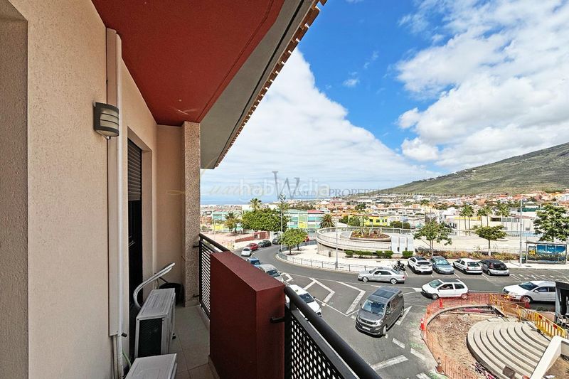 Foto 8ea9c42c-5530-493b-a7d1-e37dce5b05ce. Àtic amb aparcament piscina a Casco Urbano Adeje