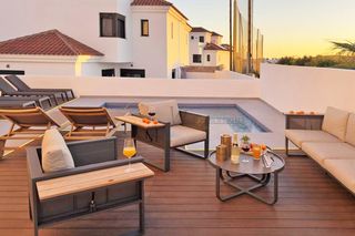 Casa aparellada  María ángeles ascanio cullen. Villa pareada en amarilla golf