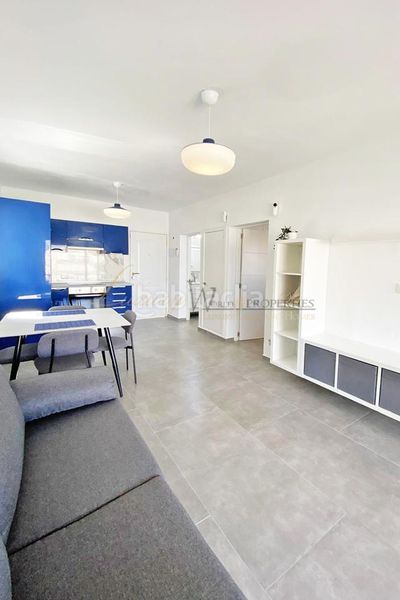Foto 2640d504-d4a5-4ff9-abe7-7d4c3c2e3f54. Apartament amb piscina a Costa del Silencio Arona