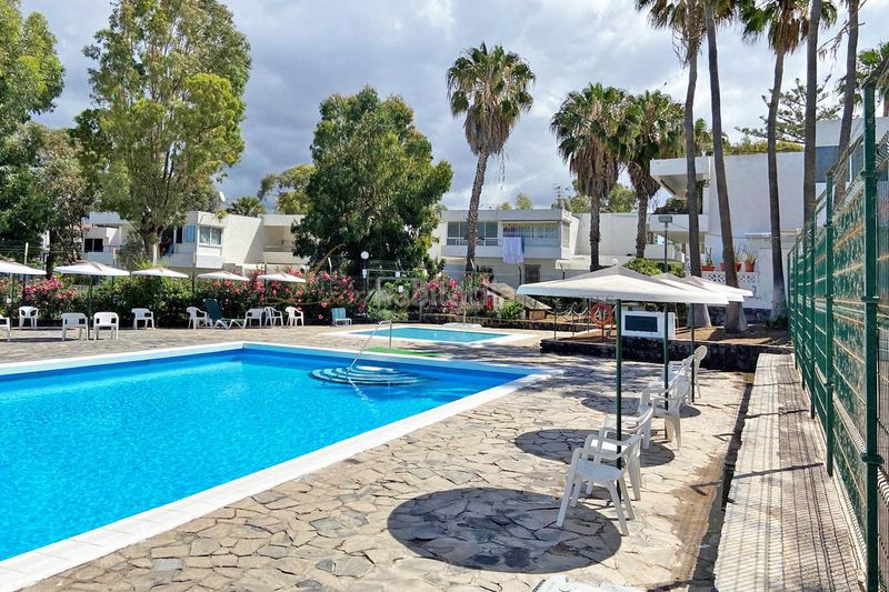 Foto dad3347a-c6e5-4d12-96c1-34cc80b2db09. Apartament amb piscina a Costa del Silencio Arona