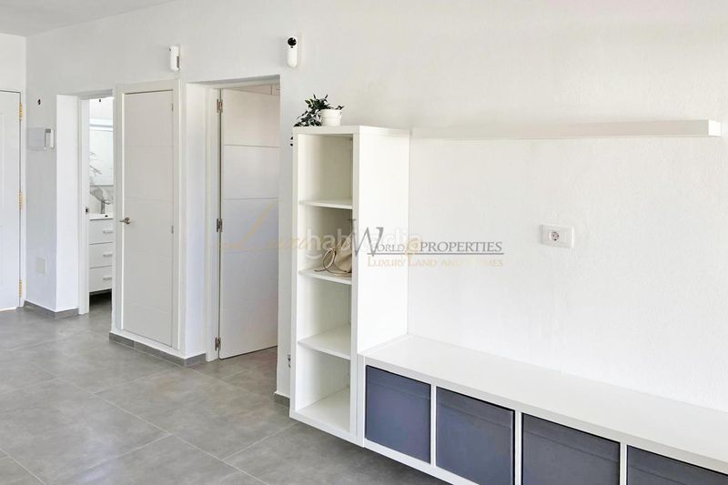 Foto ec45ec85-6e71-4eab-a3d6-38f14a835099. Apartament amb piscina a Costa del Silencio Arona