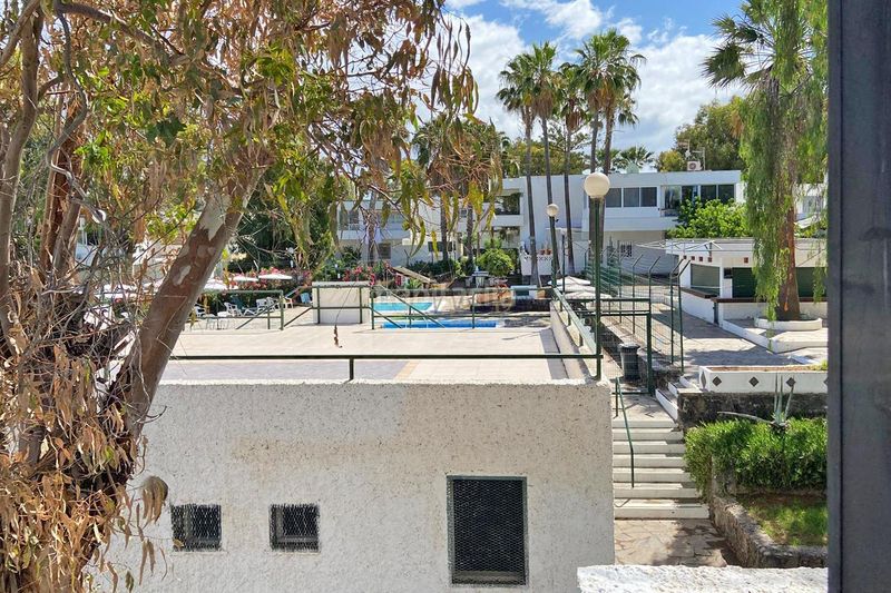 Foto ef0f2979-5d58-4b9c-92f1-c4f3957636cb. Apartament amb piscina a Costa del Silencio Arona
