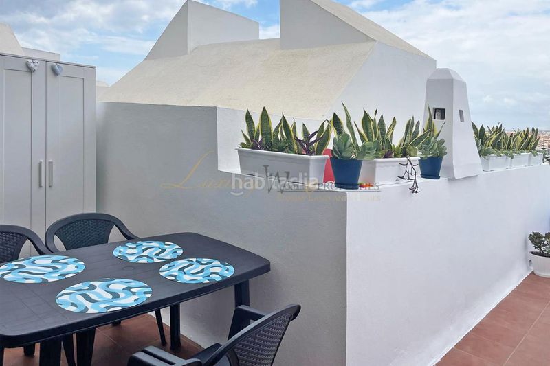 Foto 1c25d5b7-1563-4d5c-855d-c2bf0bfd9edb. Apartament amb piscina a Torviscas Centro y Alto Adeje