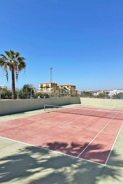 Foto 2d4aa5aa-a0a5-4796-9770-04a9b83405cb. Apartament amb piscina a Torviscas Centro y Alto Adeje