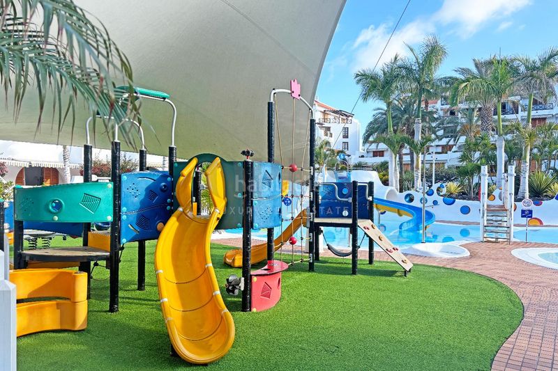 Foto 1a44d00b-177a-4496-8de1-32639679f592. Casa amb piscina a Playa de las Américas Arona