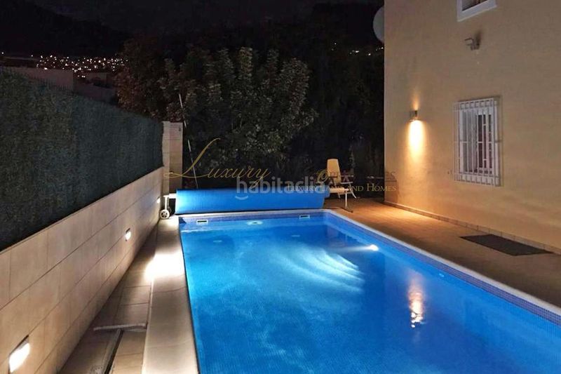 Foto f84796c0-96cb-4963-b827-179fd5a4d37c. Casa adossada amb aparcament piscina a Playa Fañabé Alto Adeje