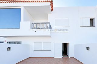 Semi detached house  Galicia. Casa adosada en roque del conde