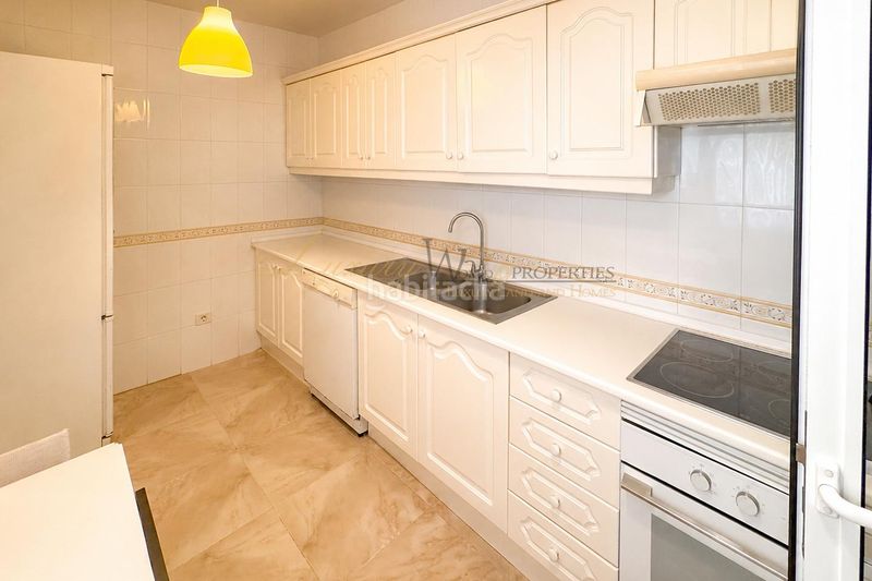 Foto 4276f3d4-6d4a-477b-8a22-d392137b691d. Casa adossada amb aparcament piscina a Torviscas Centro y Alto Adeje