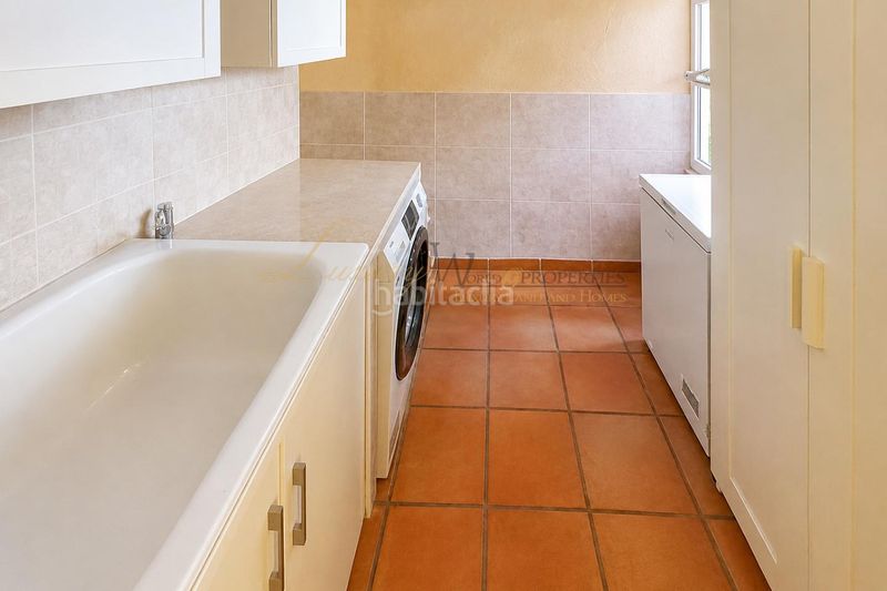 Foto 6cb6c91c-1e10-4bd3-b6dd-5c959d78bb2e. Casa adossada amb aparcament piscina a Torviscas Centro y Alto Adeje