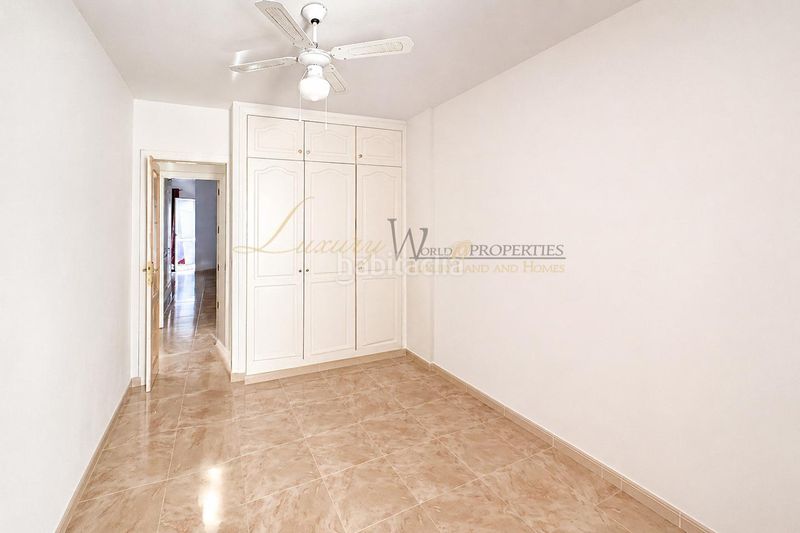 Foto eb81acce-e64c-4c5a-a077-f9861d57e3ad. Casa adossada amb aparcament piscina a Torviscas Centro y Alto Adeje
