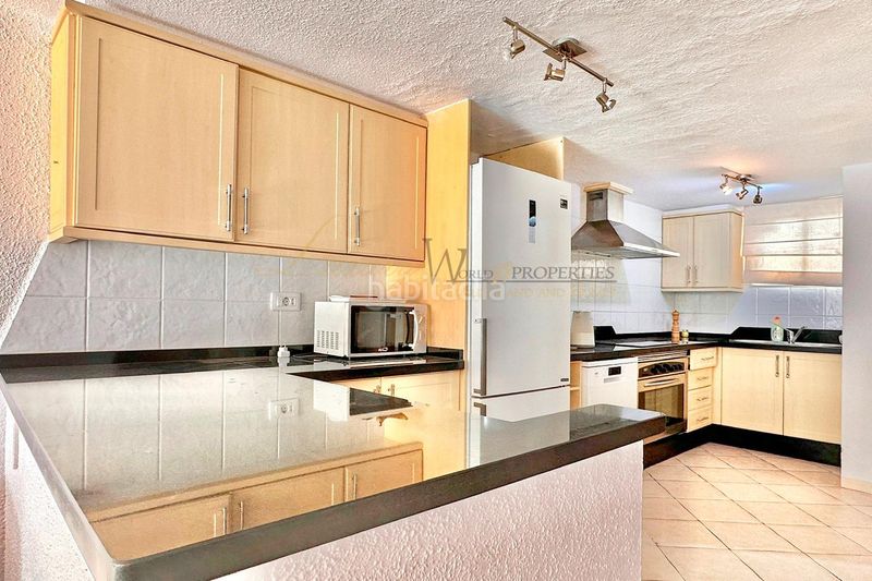 Foto d86db52f-fbdc-4993-832a-410d36c81a26. Casa amb piscina a Playa de las Américas Arona
