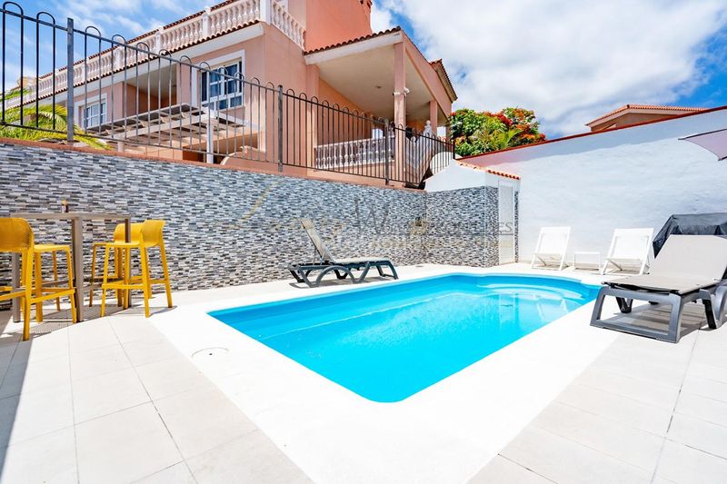 Foto b02f04e7-c3e1-48d5-9c86-f085e09e1c6b. Casa amb aparcament piscina a Playa del Duque Adeje