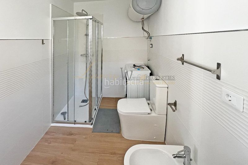 Foto 1ae703b6-4bd7-4ae4-9c84-b1f065ec7539. Apartament amb piscina a Costa del Silencio Arona