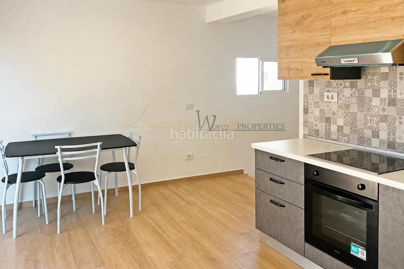 Foto ce510032-76cb-4dda-b198-7c978bacd42c. Apartament amb piscina a Costa del Silencio Arona