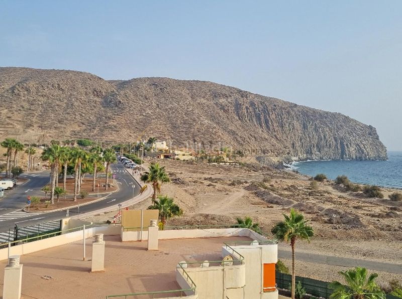 Foto 8b0c9721-3f5f-496f-bb68-27b154707c23. Apartament amb piscina a Los Cristianos Arona