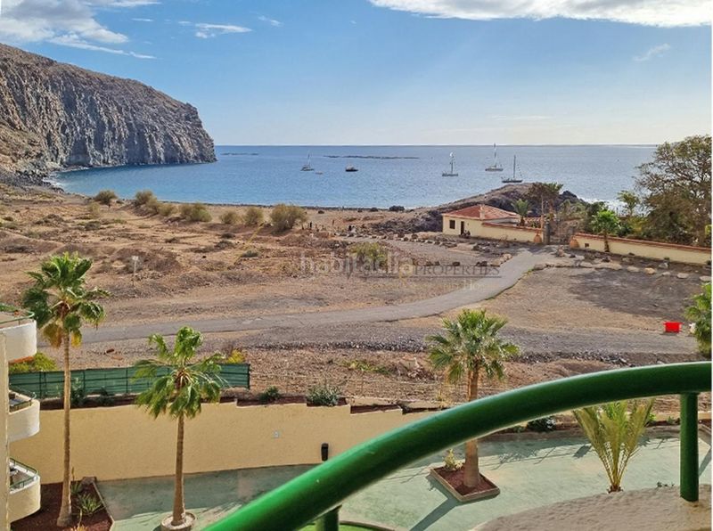 Foto a598533b-44e9-4744-88b6-4fb0c519749f. Apartament amb piscina a Los Cristianos Arona