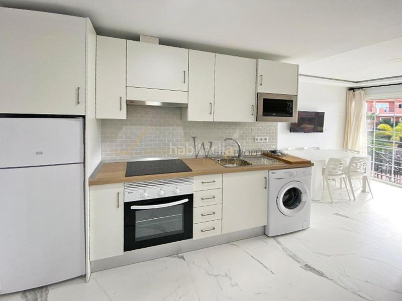 Foto 3ff81da8-c925-447f-a4af-2895e9f63155. Apartament amb piscina a Los Cristianos Arona