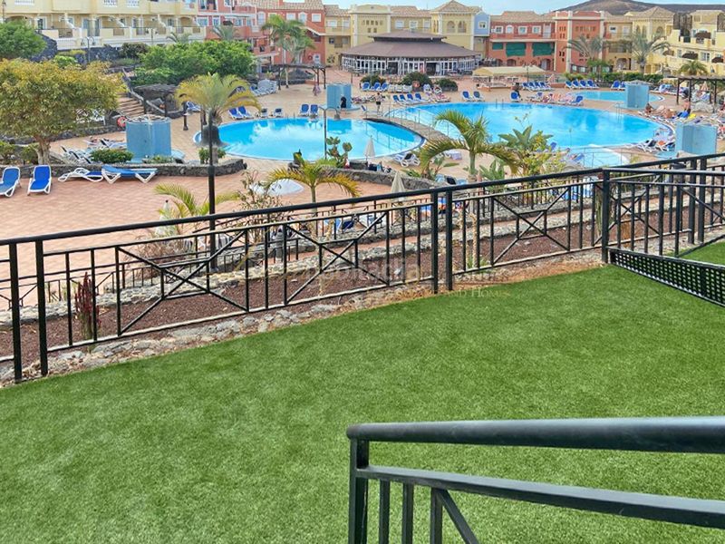 Foto 8fd3232a-38a1-4fe7-87d9-80438add2666. Apartament amb piscina a Los Cristianos Arona