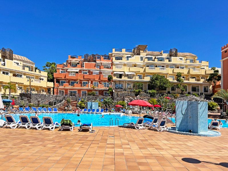 Foto c40799a4-c226-4180-a076-0465bdb39d3d. Apartament amb piscina a Los Cristianos Arona