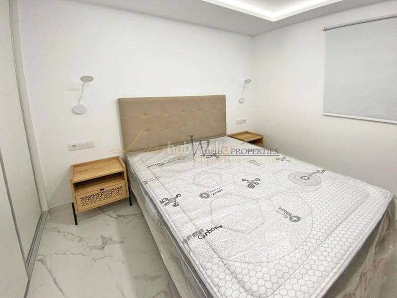 Foto fedeff69-01fe-404b-8b22-b3e1be18f49e. Apartament amb piscina a Los Cristianos Arona