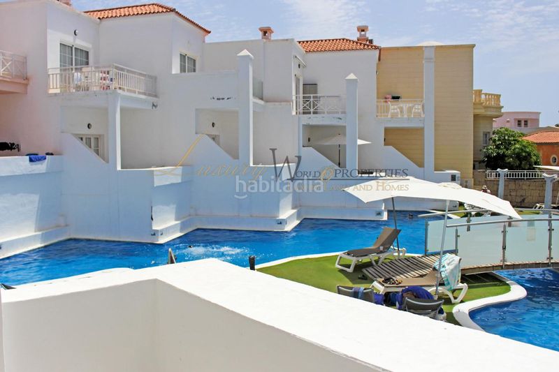 Foto 2b8fa08a-b689-4a1d-aadc-5a0b9b2f4adb. Apartament amb piscina a Playa de Fañabé Adeje