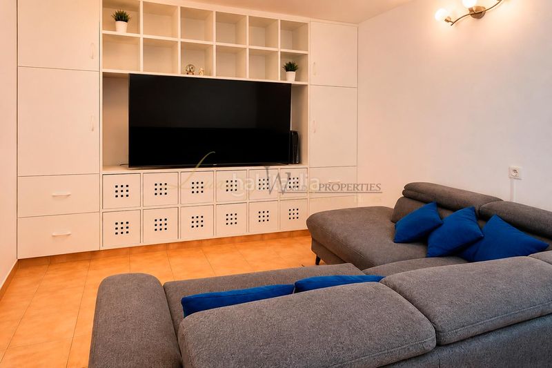 Foto 4f5f9cce-f1b4-40df-8216-79b40cdae5d7. Apartament amb piscina a Costa del Silencio Arona