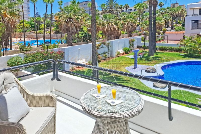 Foto a91aa016-1cee-4cb7-b441-24660a28774e. Apartament amb piscina a Playa de las Américas Arona