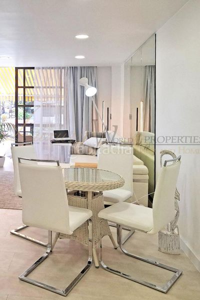 Foto bd3830e5-fcb1-4246-8959-273c41b83d58. Apartament amb piscina a Playa de las Américas Arona