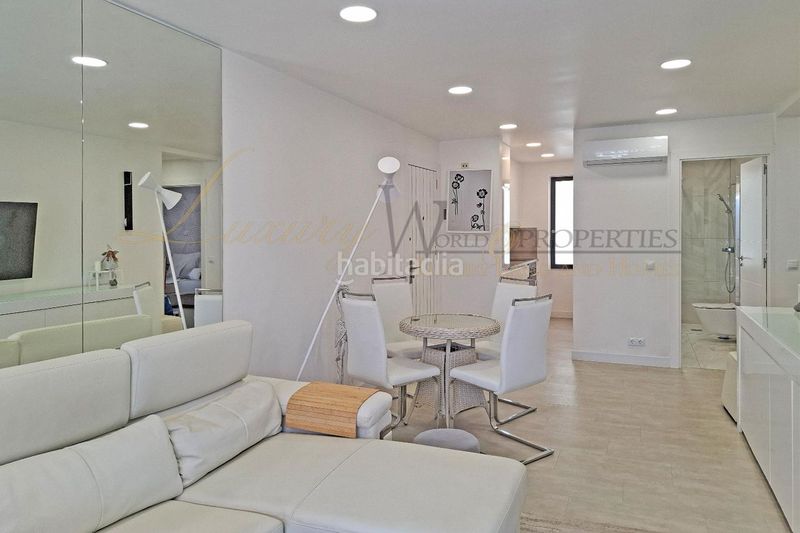 Foto dd475140-e700-4ffd-80cd-702100d93414. Apartament amb piscina a Playa de las Américas Arona