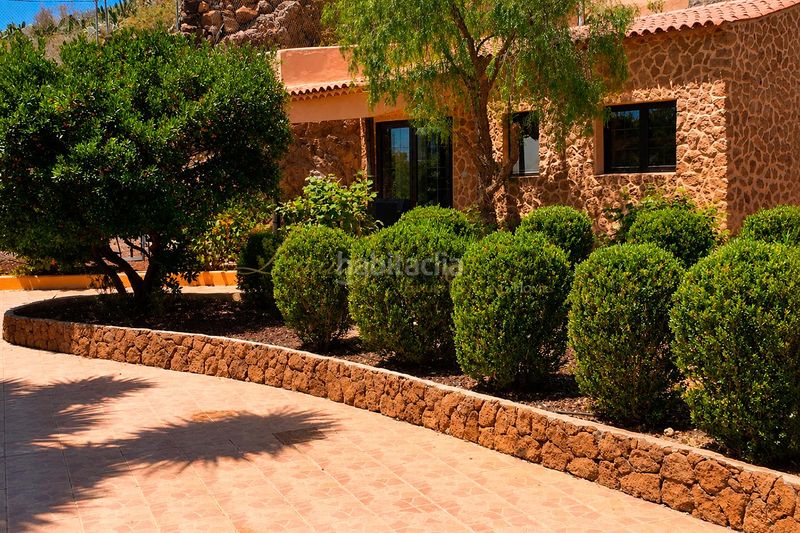 Foto 1f5e4f6a-8f03-4d6b-a31d-322da27a7302. Casa a Arona pueblo Arona