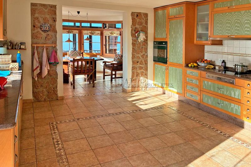 Foto ef702ac7-f171-4359-b642-d7b513d982c4. Casa a Arona pueblo Arona