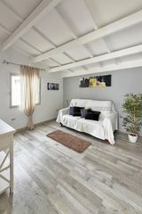 Apartament a Avenida Jose Antonio Tavio