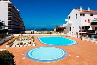 Apartament  Avenida ernesto sarti. Parque royale  torviscas bajo