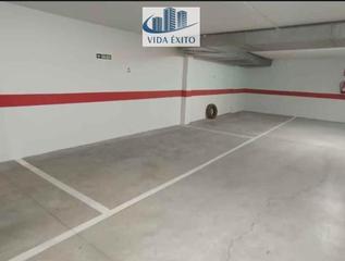 Aparcament cotxe a Centro ciudad. Garaje en linares