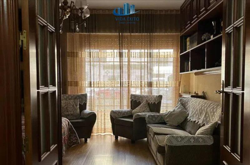 Foto 1a784d19-1014-478c-9303-857884ada440. Piso  en paseo de la estacion en Hospital Jaén