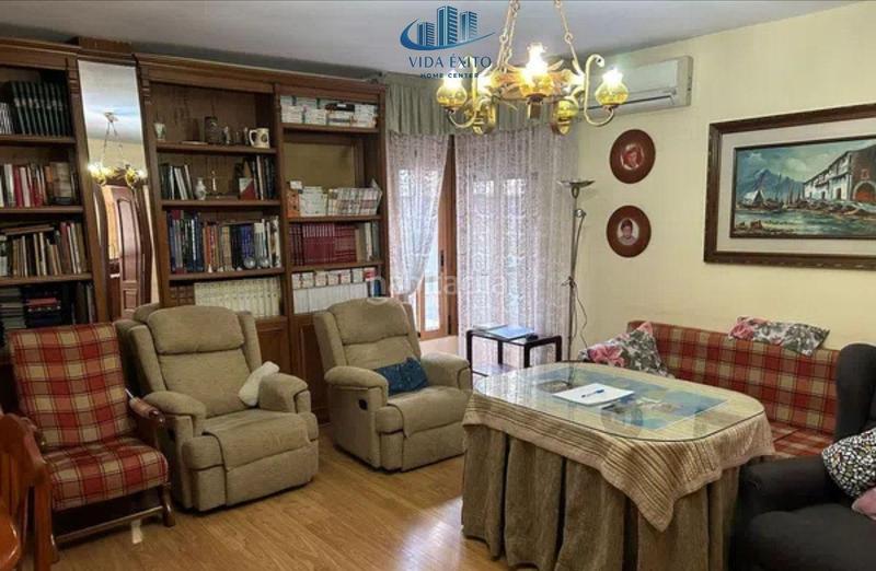 Foto 98c9129d-da21-4303-9406-1a05fce3bba3. Piso  en paseo de la estacion en Hospital Jaén