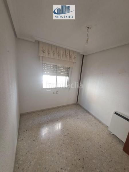Foto 1f5bf2c4-04ce-4ef2-b892-42ce4f37ba40. Piso  en carrera de jesus en San Felipe - El Almendral - La Merced Jaén