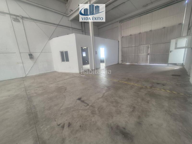 Foto 1e521a48-cdf1-49b2-8ca9-0a8515859ac6. Rent industrial building in Renfe - Bulevar 1ª y 2ª Fase Jaén