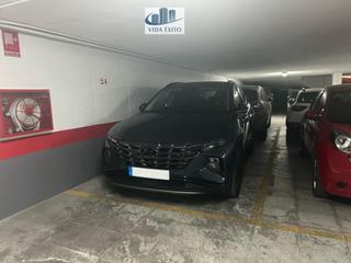 Autoparkplatz in San Bartolomé - Millán de Priego. Garaje en el centro