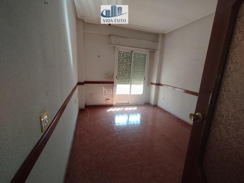 Foto adb9f6e0-3109-4740-9a41-685448eba2e0. Appartement avec parking dans Avda de Madrid - Pº de la Estación Jaén