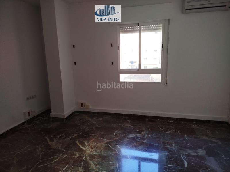 Foto 04b89f64-cb18-4666-bfa4-71a40075d897. Ufficio in Renfe - Bulevar 1ª y 2ª Fase Jaén